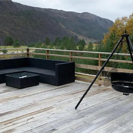 3 Bedroom Awesome In Semesterbostad